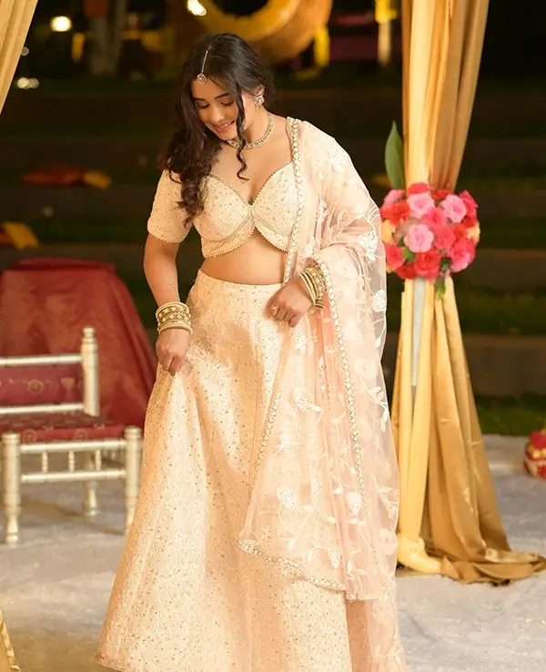 best wedding dress designers in India for NRI, best wedding dress designers for NRI, Wedding Outfit Guide for NRI